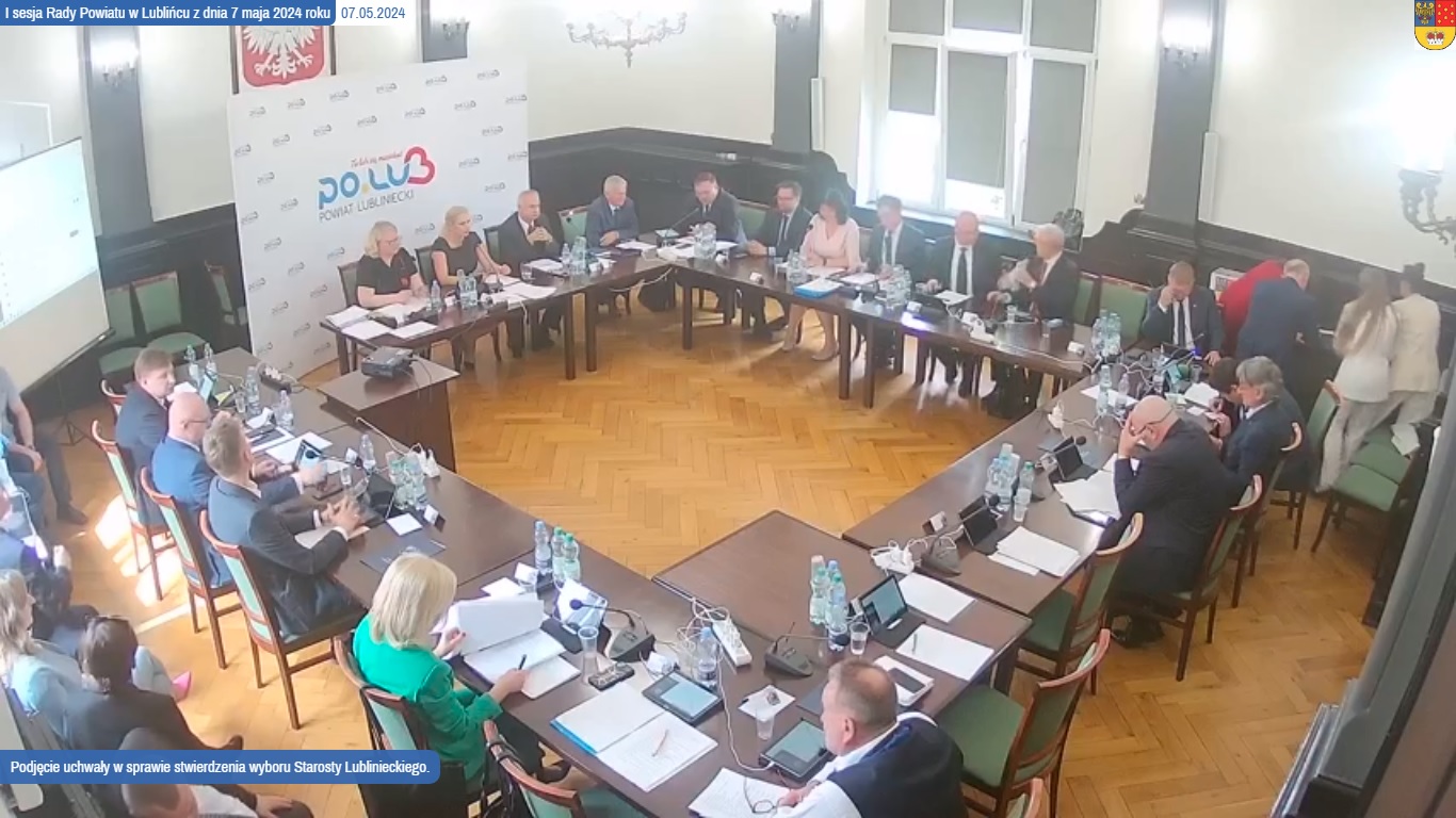I sesja Rady Powiatu w Lublińcu. Joachim Smyła ponownie wybrany starostą