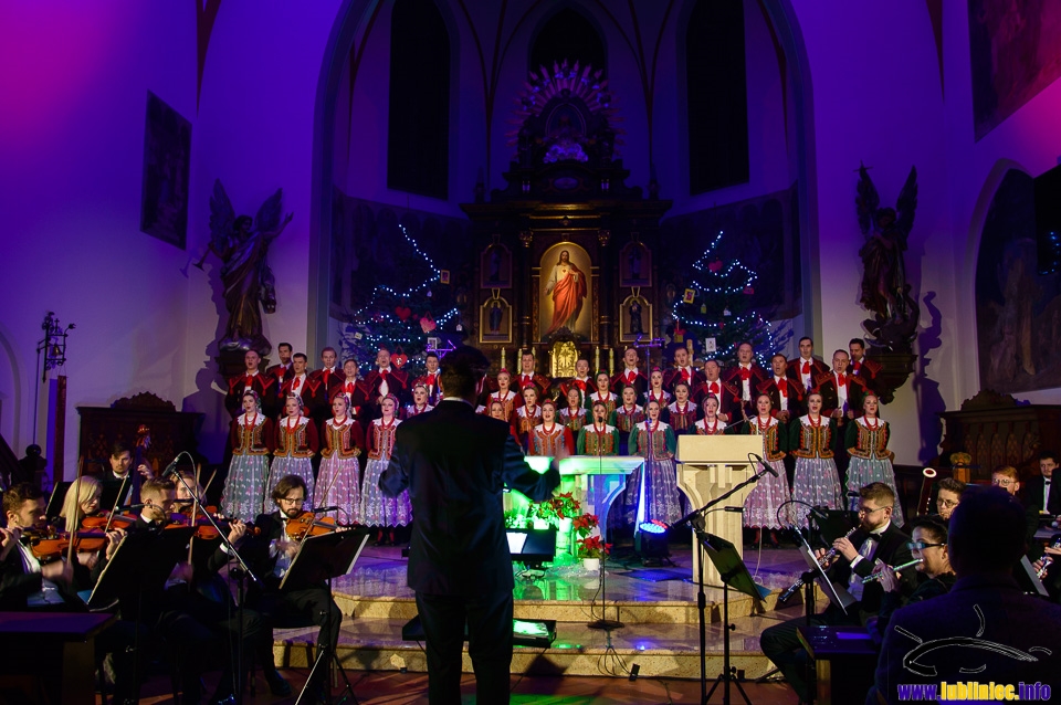Koncert „Święta noc” w wykonaniu Zespołu Pieśni i Tańca „Śląsk”