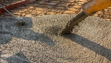Wibrowanie betonu - fundamentalny proces w tworzeniu stałych konstrukcji