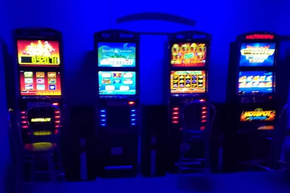 Kolejne nielegalne automaty do gier zamknięte