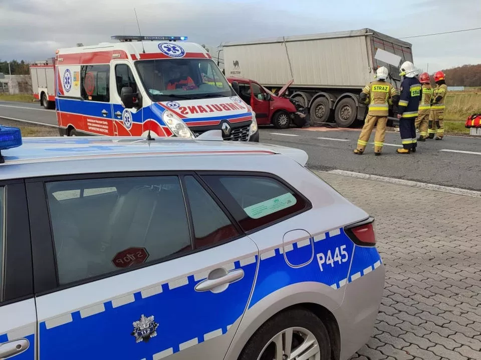 Zderzenie trzech pojazdów w Kochanowicach