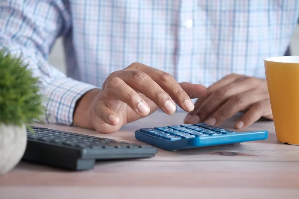 Kalkulator kredytowy - czym jest i dlaczego warto z niego korzystać?