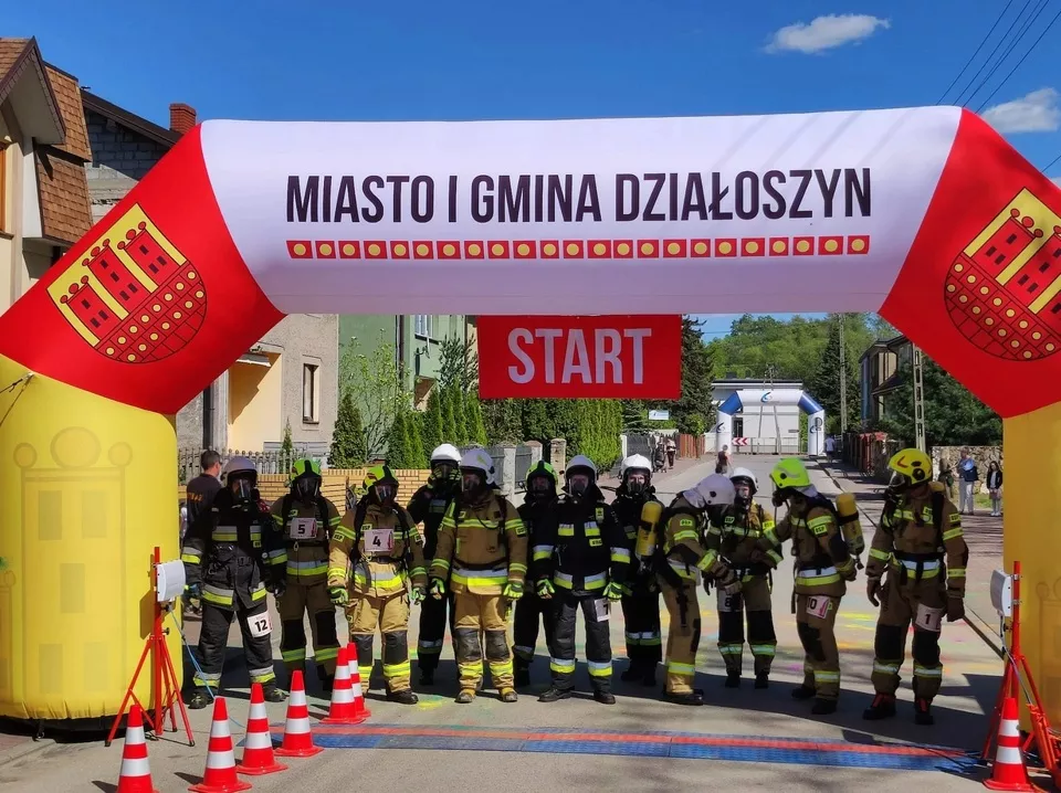 Sukces strażaków OSP Tanina w biegu „Strażackie 998”